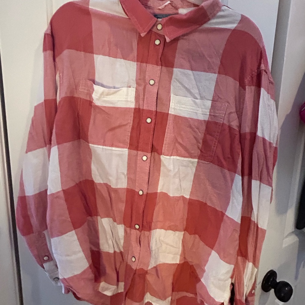 American eagle flannel red and white size medium